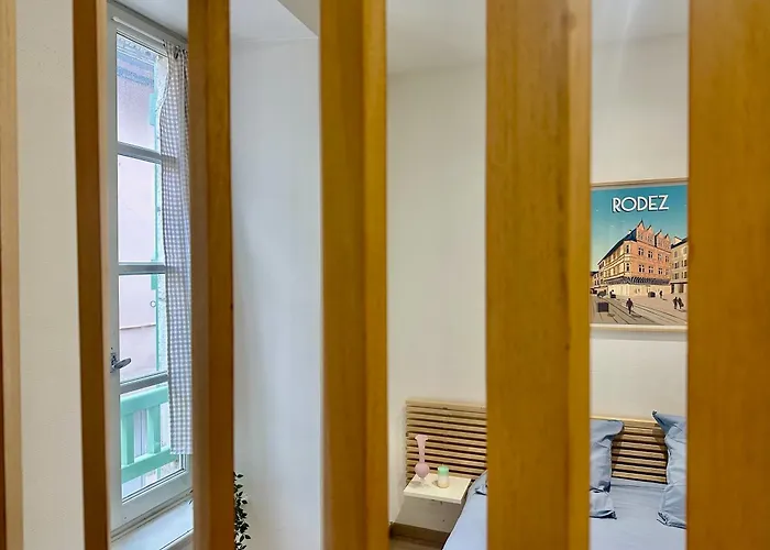 Le Cabrol Hyper Centre Wifi 1er Etage Apartamento *