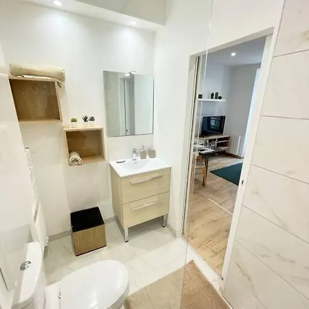 Hyper Centre Cosy Wifi